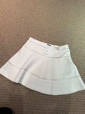 Banana Republic Textured White Tiered Mini Skirt *new with tags*